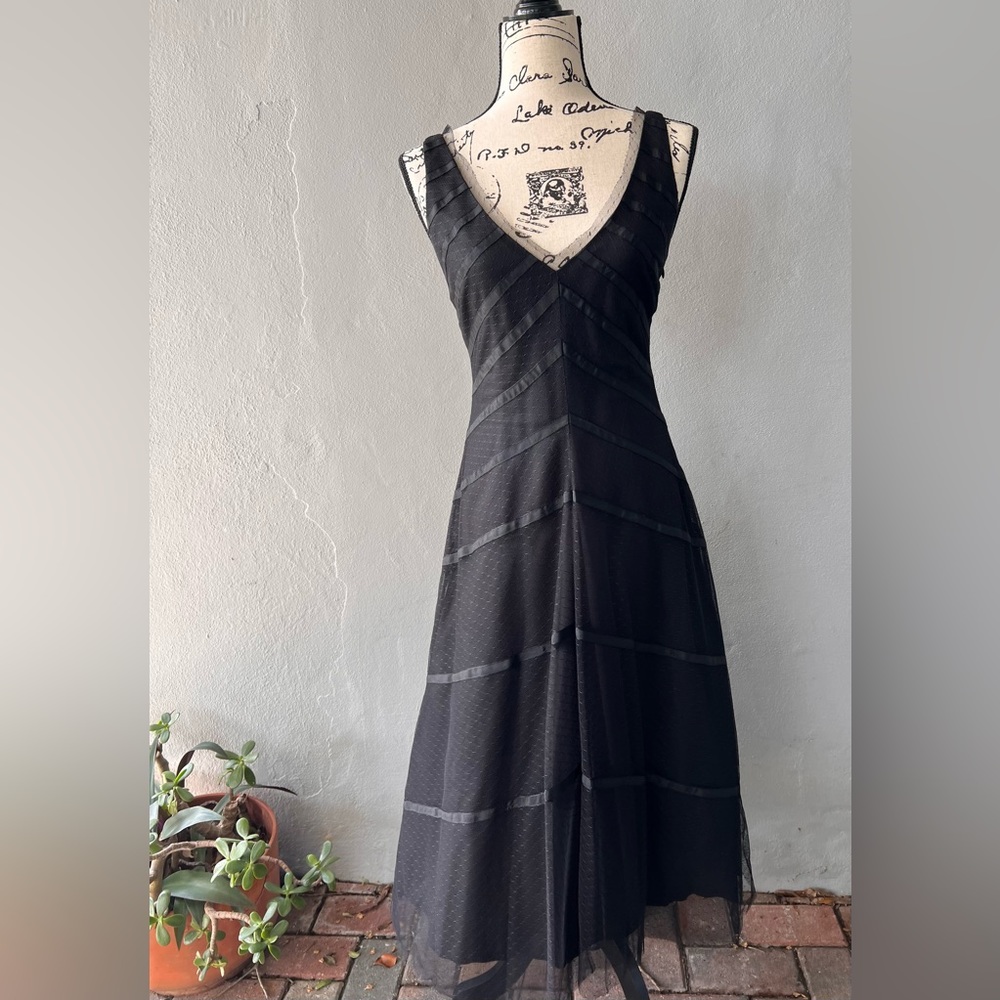 VINTAGE BCBG evening gown black size 4